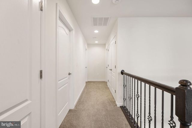 8626 WHITE FOX CIR, Spotsylvania, VA 22553