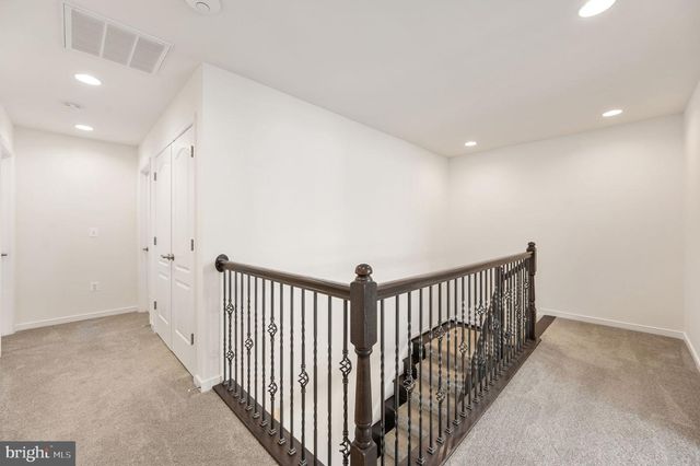 8626 WHITE FOX CIR, Spotsylvania, VA 22553