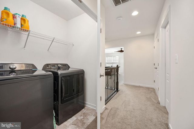 8626 WHITE FOX CIR, Spotsylvania, VA 22553