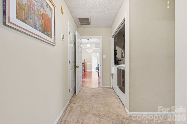 4300 Saxonbury Way, Charlotte, NC 28269