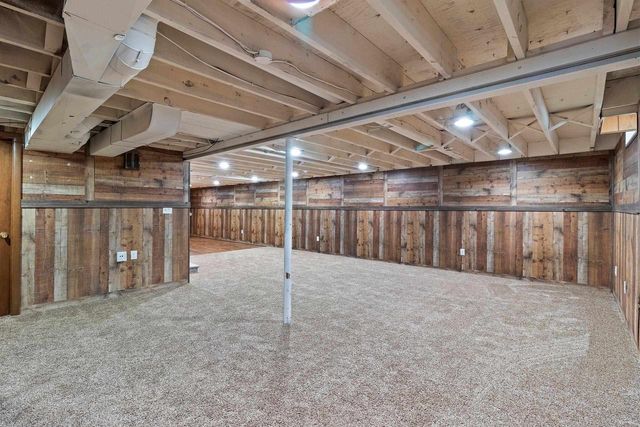 1502 S VAN DYKE ROAD, Appleton, WI 54914