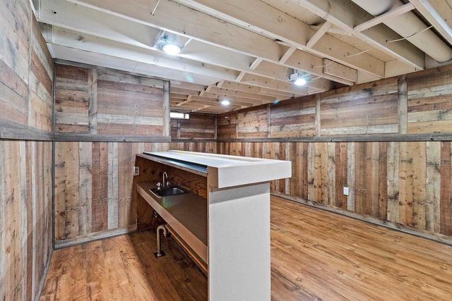 1502 S VAN DYKE ROAD, Appleton, WI 54914