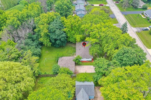 1502 S VAN DYKE ROAD, Appleton, WI 54914