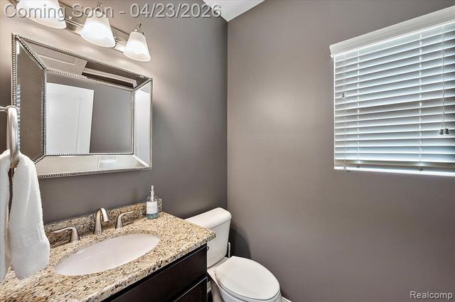 4366 S Lake Lane, Shelby Twp, MI 48316