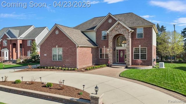 4366 S Lake Lane, Shelby Twp, MI 48316