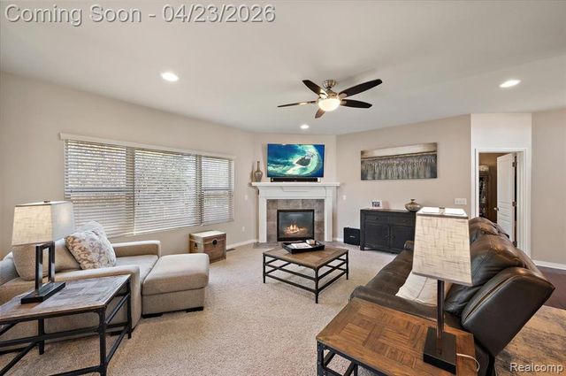 4366 S Lake Lane, Shelby Twp, MI 48316