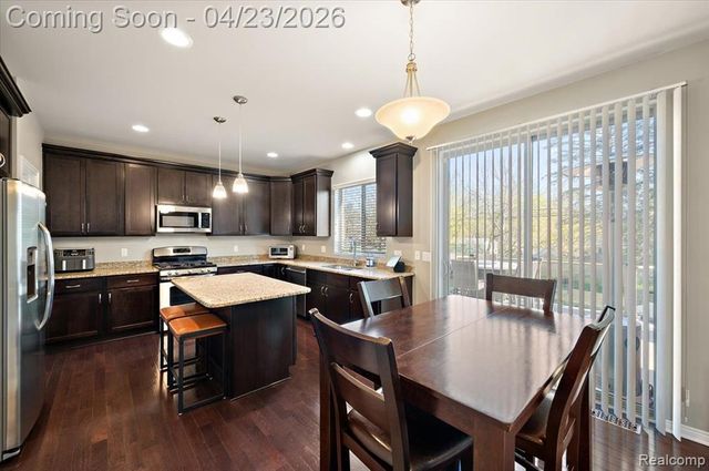 4366 S Lake Lane, Shelby Twp, MI 48316