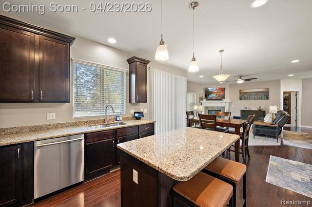 4366 S Lake Lane, Shelby Twp, MI 48316