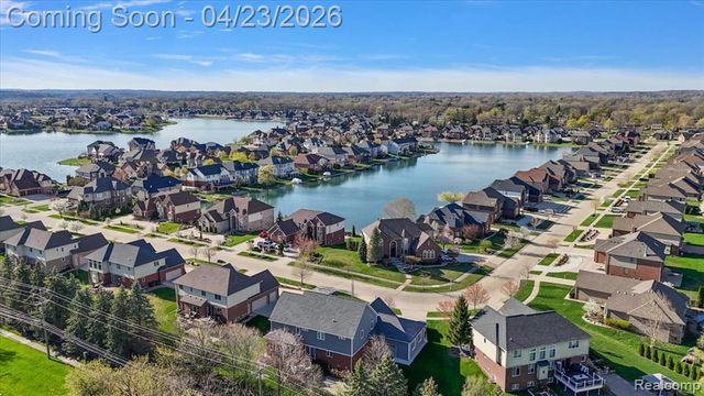 4366 S Lake Lane, Shelby Twp, MI 48316