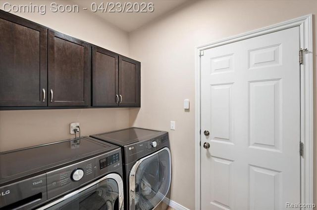 4366 S Lake Lane, Shelby Twp, MI 48316