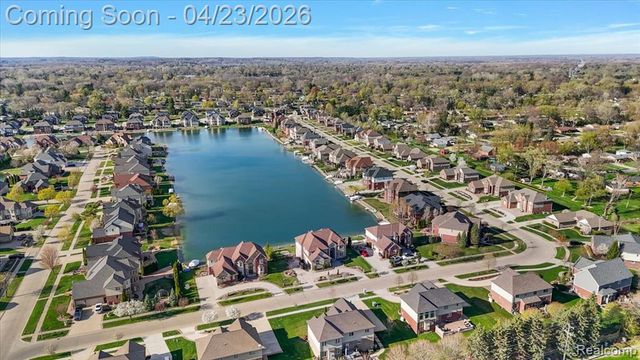 4366 S Lake Lane, Shelby Twp, MI 48316