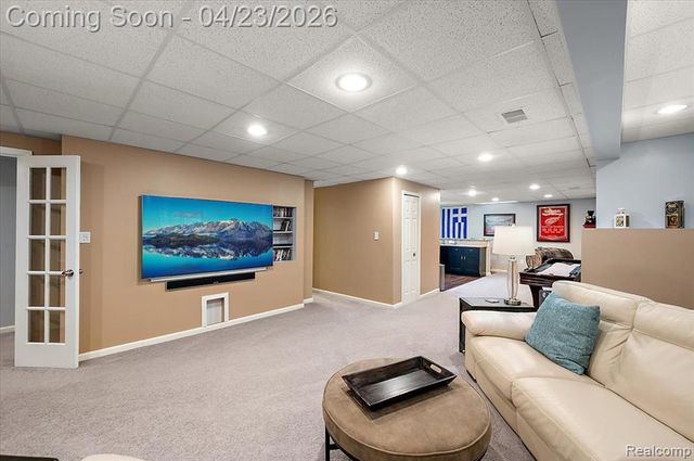 4366 S Lake Lane, Shelby Twp, MI 48316