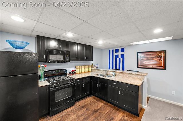 4366 S Lake Lane, Shelby Twp, MI 48316