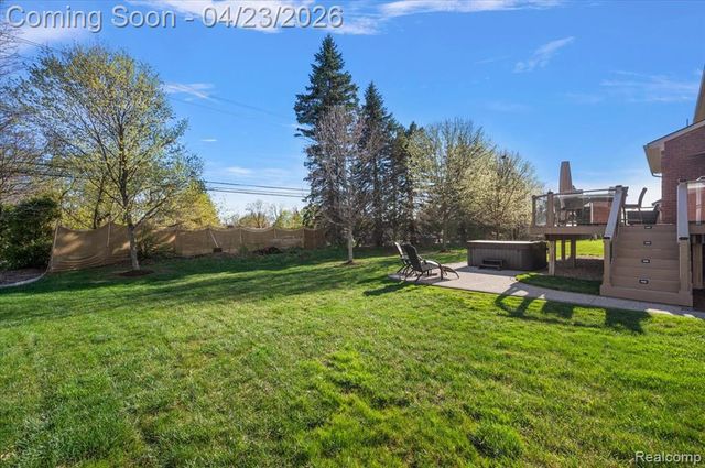 4366 S Lake Lane, Shelby Twp, MI 48316
