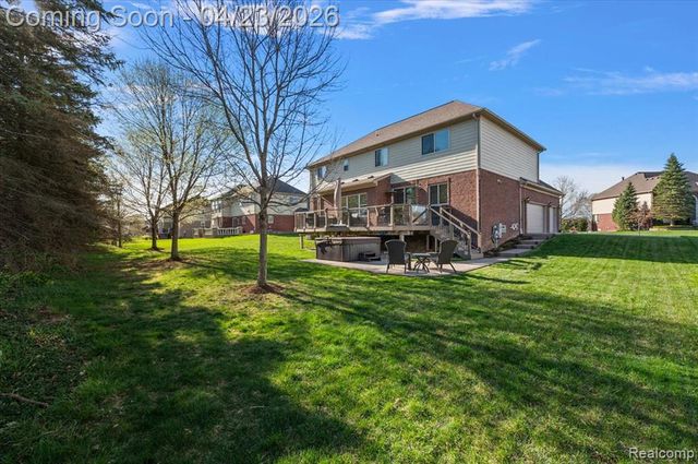 4366 S Lake Lane, Shelby Twp, MI 48316