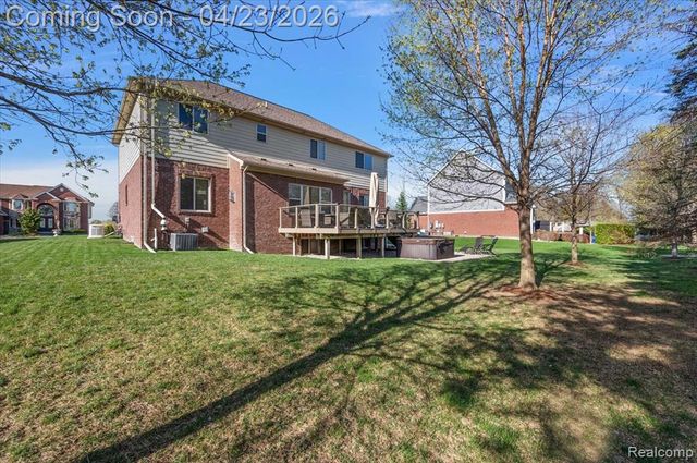 4366 S Lake Lane, Shelby Twp, MI 48316