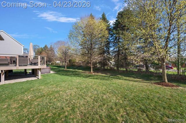 4366 S Lake Lane, Shelby Twp, MI 48316