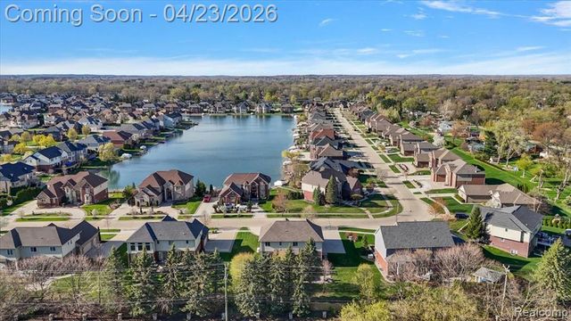 4366 S Lake Lane, Shelby Twp, MI 48316