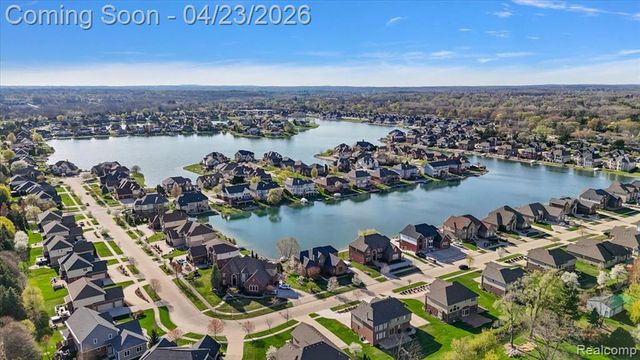 4366 S Lake Lane, Shelby Twp, MI 48316