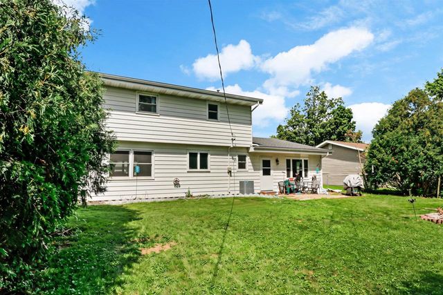 2510 Andre Avenue, Janesville, WI 53545
