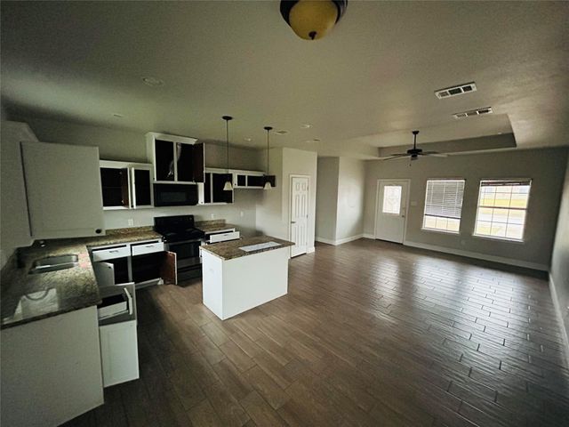 2108 Oliver Street, Greenville, TX 75401