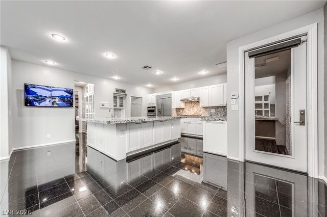 9455 Green Hunter Street, Las Vegas, NV 89123