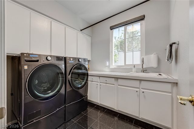 9455 Green Hunter Street, Las Vegas, NV 89123