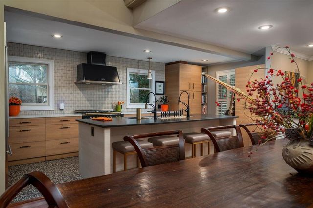 1217 Antigua Drive, Mount Pleasant, SC 29464