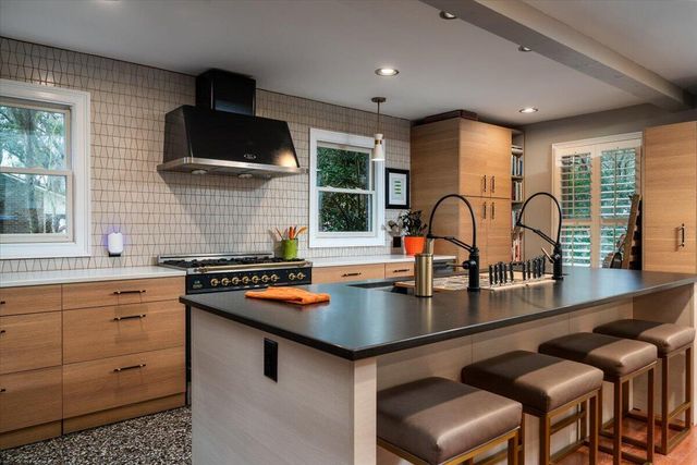 1217 Antigua Drive, Mount Pleasant, SC 29464