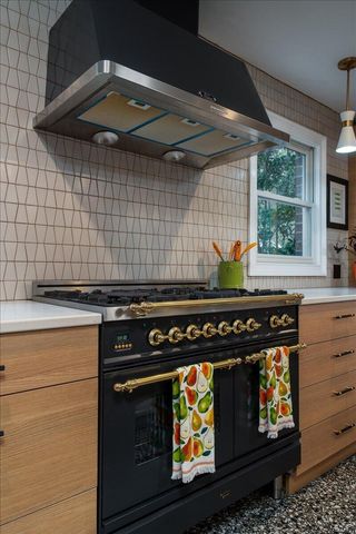 1217 Antigua Drive, Mount Pleasant, SC 29464