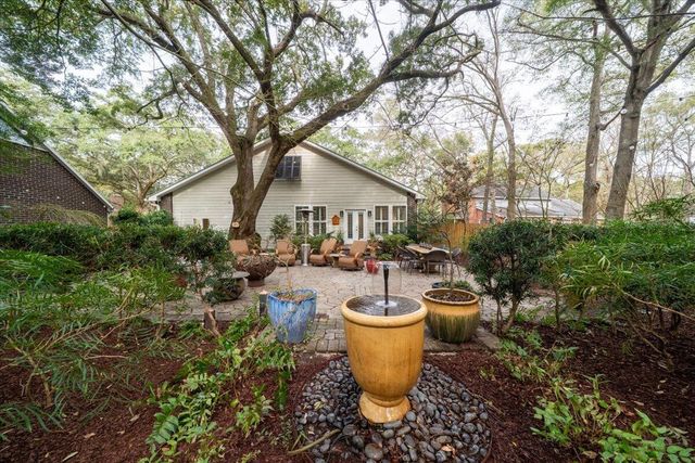 1217 Antigua Drive, Mount Pleasant, SC 29464