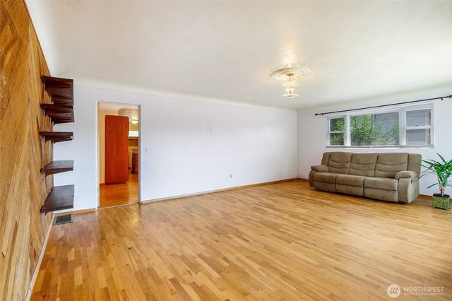 306 W 4th Avenue, Odessa, WA 99159