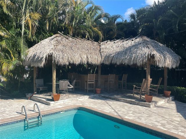5316 VENETIAN BOULEVARD NE, St Petersburg, FL 33703