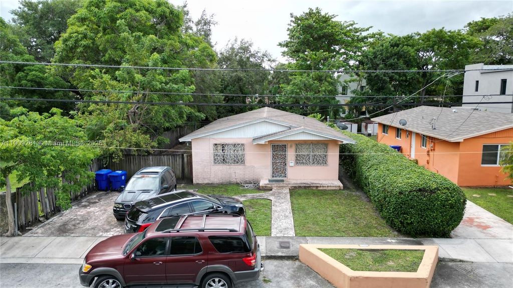 3350 Thomas Ave, Miami, FL 33133