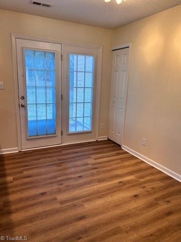 4537 Cross Ridge Lane, Greensboro, NC 27410