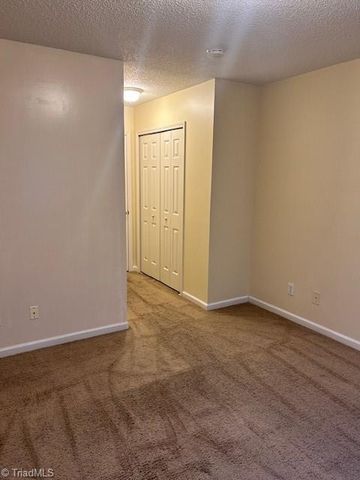 4537 Cross Ridge Lane, Greensboro, NC 27410