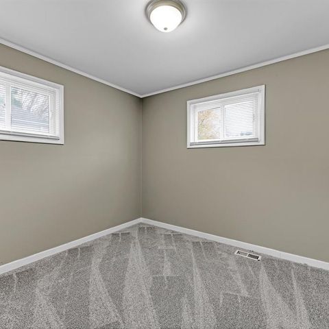 9082 Louise Street, Livonia City, MI 48150