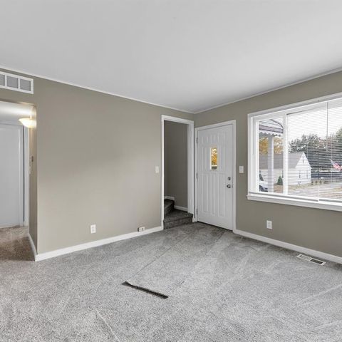 9082 Louise Street, Livonia City, MI 48150