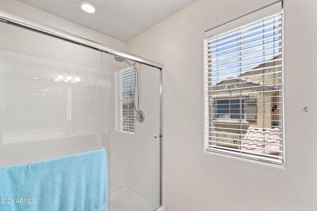 8415 W VERNON Avenue, Phoenix, AZ 85037