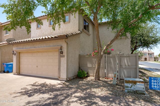 8415 W VERNON Avenue, Phoenix, AZ 85037