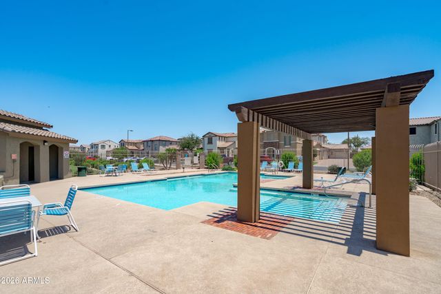 8415 W VERNON Avenue, Phoenix, AZ 85037