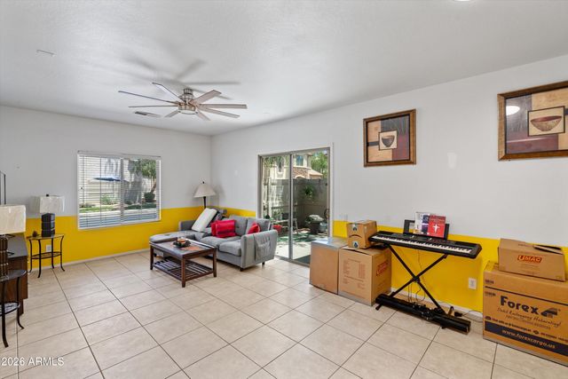 8415 W VERNON Avenue, Phoenix, AZ 85037