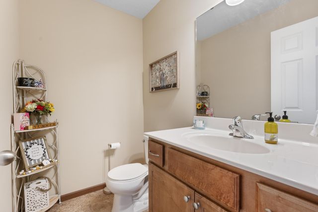 5270 Foxfield Drive NW, Rochester, MN 55901