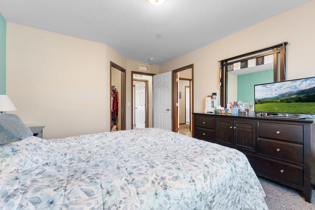 5270 Foxfield Drive NW, Rochester, MN 55901