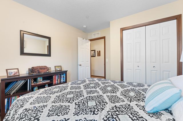 5270 Foxfield Drive NW, Rochester, MN 55901