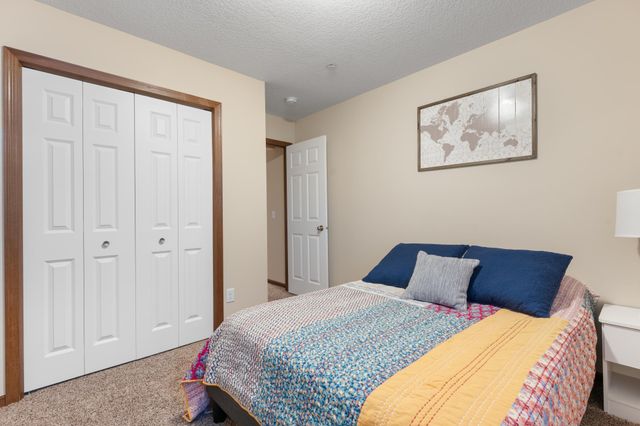 5270 Foxfield Drive NW, Rochester, MN 55901