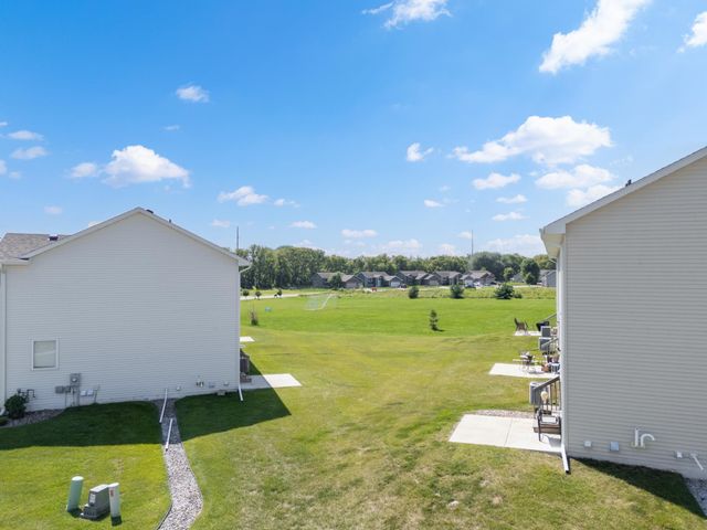 5270 Foxfield Drive NW, Rochester, MN 55901