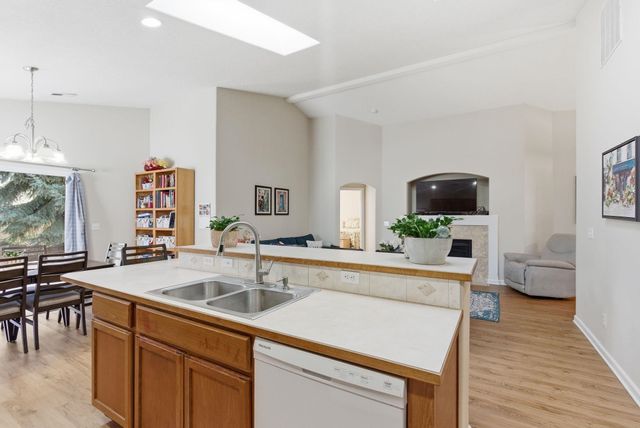 807 S Mayhew Ln, Spokane Valley, WA 99216