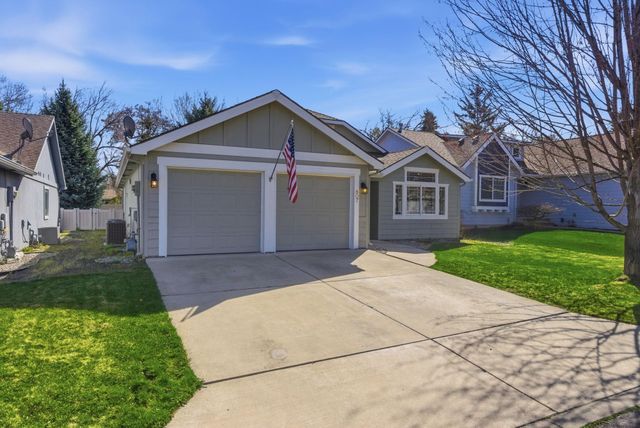 807 S Mayhew Ln, Spokane Valley, WA 99216