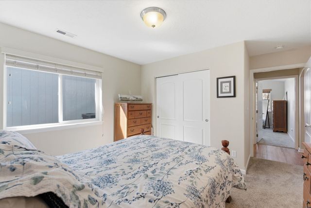 807 S Mayhew Ln, Spokane Valley, WA 99216